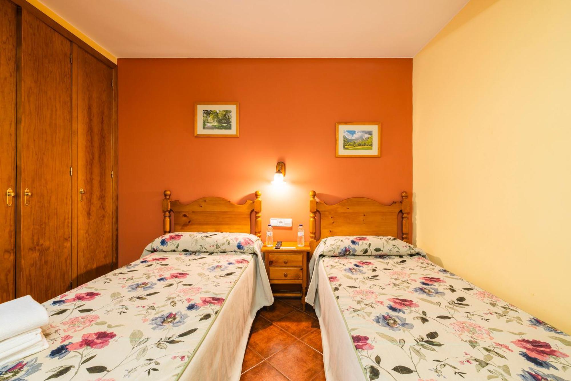 Hostal Panart Bielsa Luaran gambar