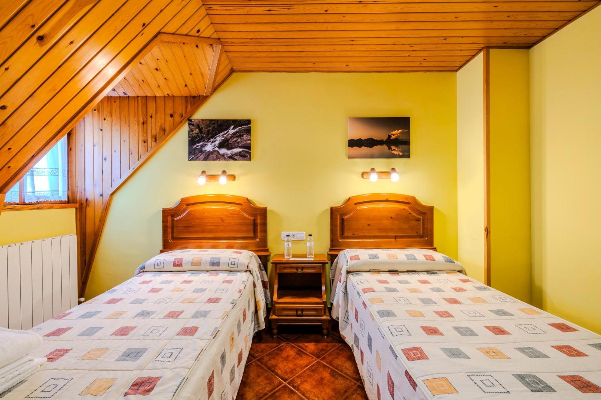 Hostal Panart Bielsa Luaran gambar