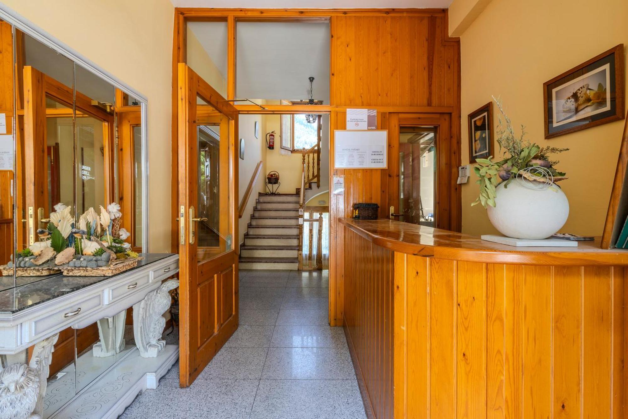 Hostal Panart Bielsa Luaran gambar